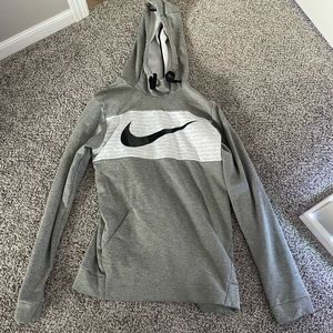 Men’s Nike sweatshirt